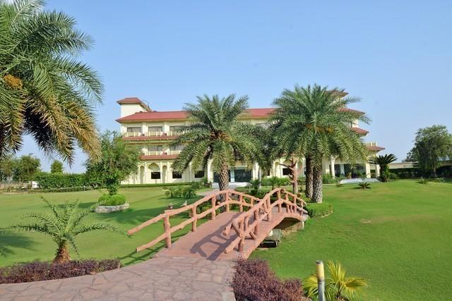 Shiva Oasis Resort นีมรานา ภายนอก รูปภาพ